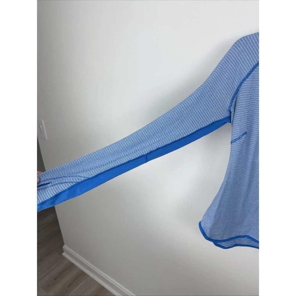 Lululemon Runder Under Striped Reversible Blue Long Sleeve Women's Size S Shirt